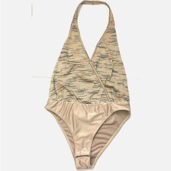 NWT UO halter halter top - Picture 4 of 7